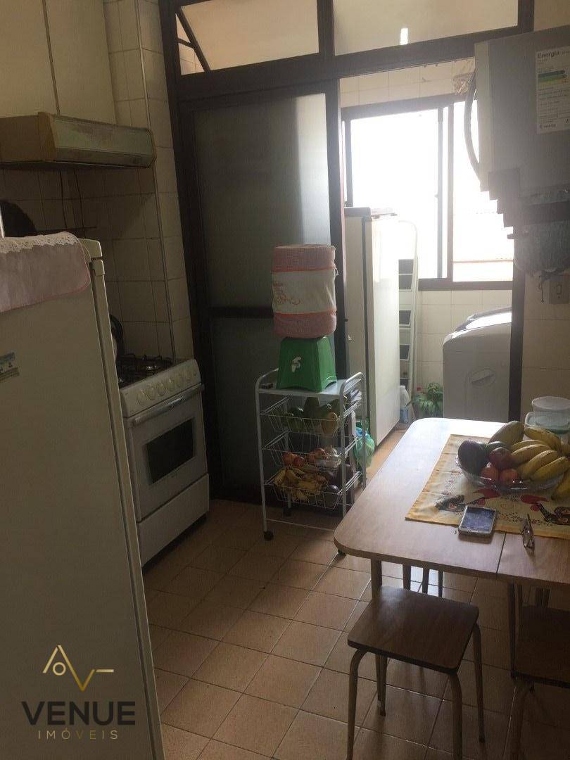 Apartamento à venda com 3 quartos, 70m² - Foto 6