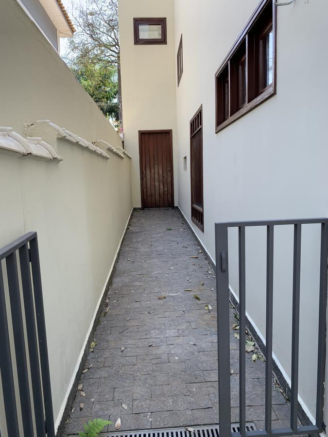 Casa de Condomínio à venda com 4 quartos, 290m² - Foto 35