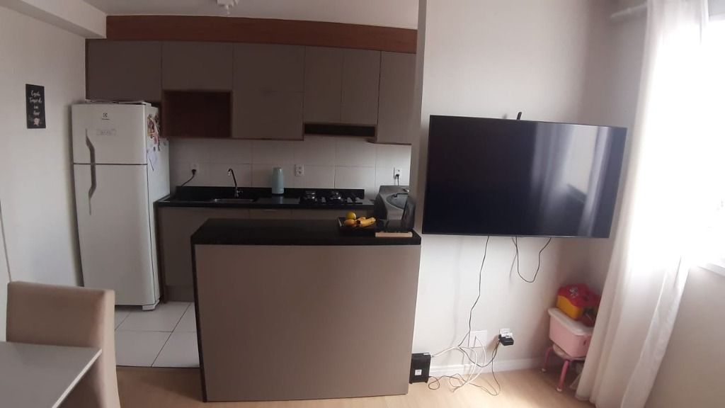 Apartamento à venda com 2 quartos, 43m² - Foto 2