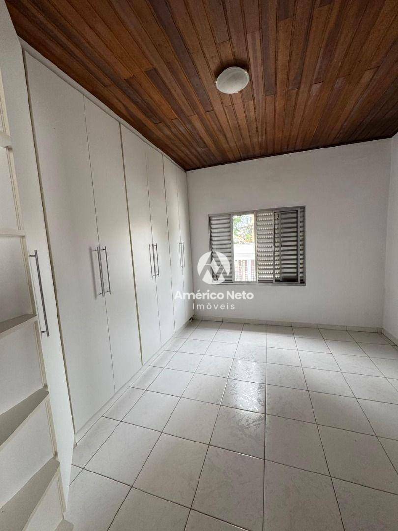 Casa para alugar com 2 quartos, 160m² - Foto 59