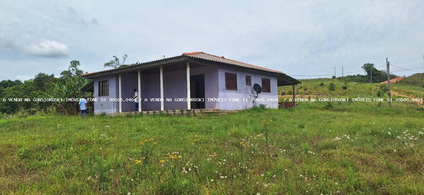 Fazenda à venda com 3 quartos, 2m² - Foto 2