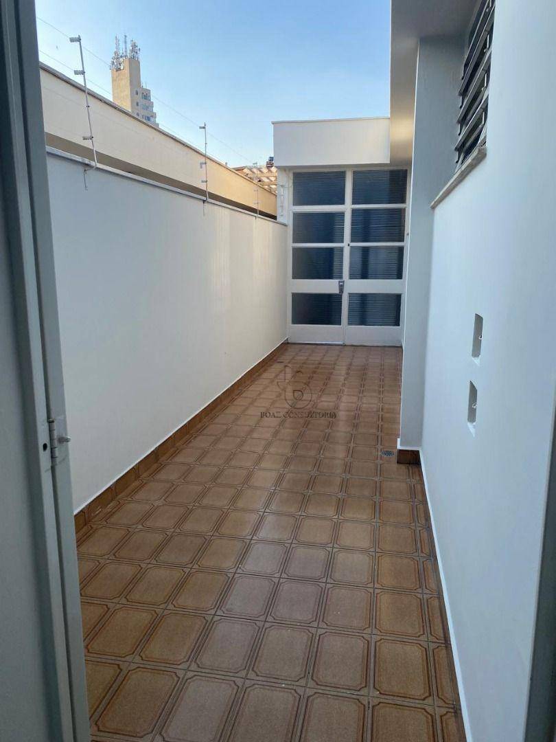 Casa para alugar com 3 quartos, 333m² - Foto 26