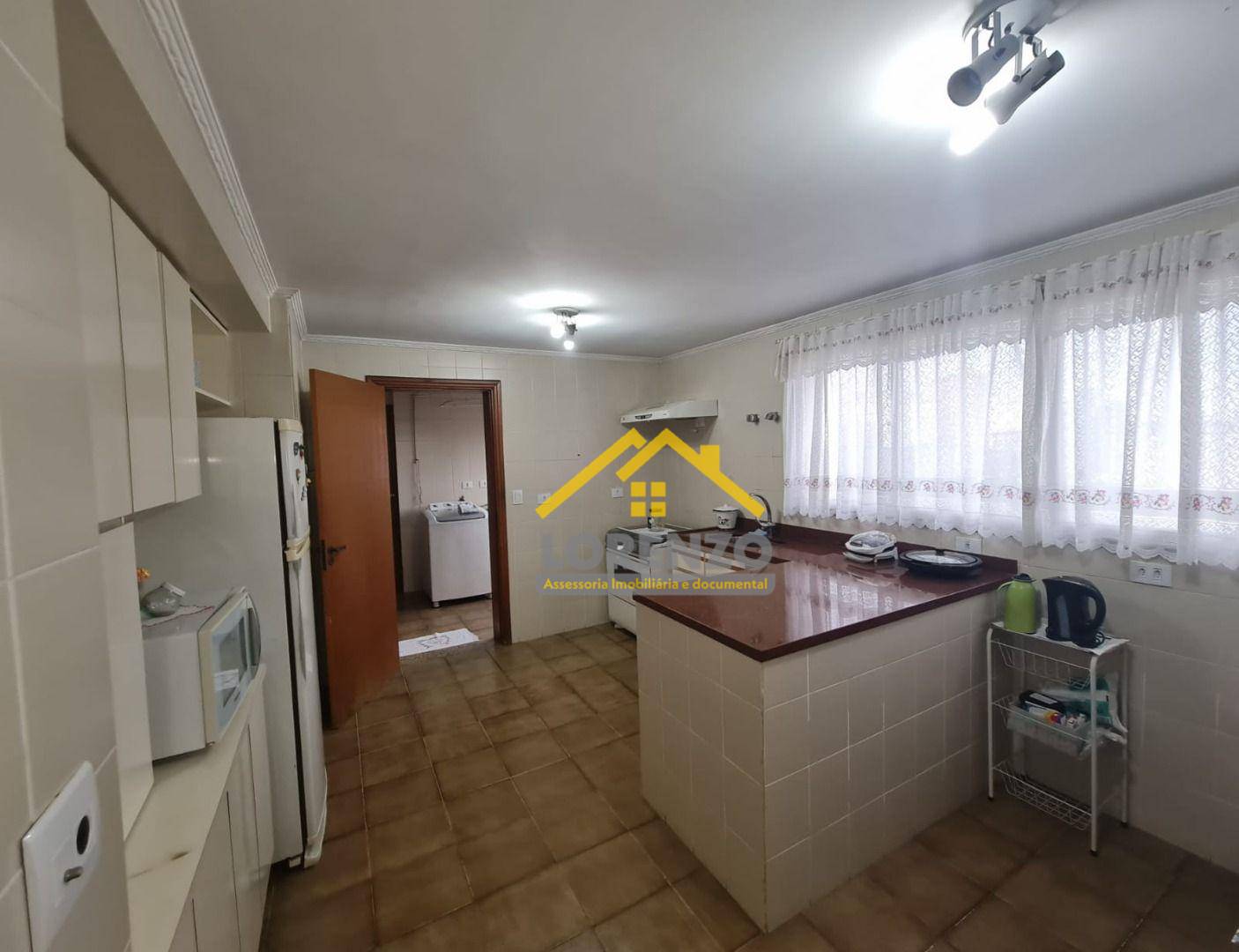 Apartamento à venda com 3 quartos, 143m² - Foto 12