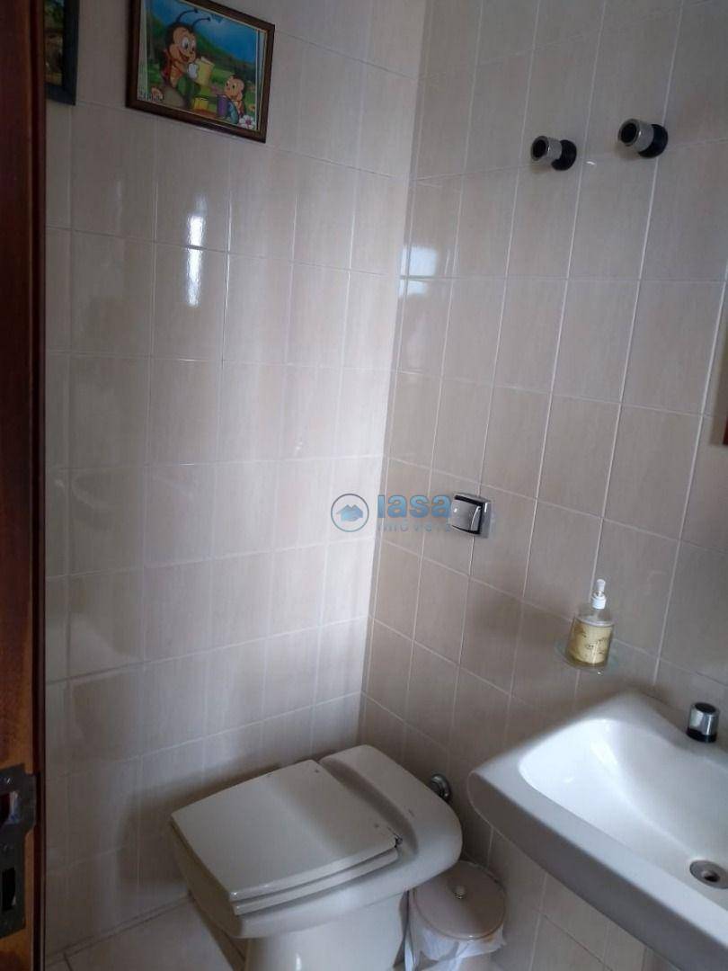 Apartamento à venda com 3 quartos, 140m² - Foto 23