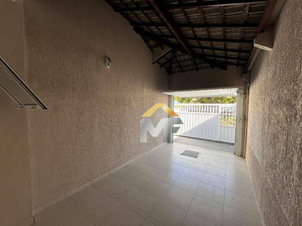 Casa à venda com 3 quartos, 180m² - Foto 8