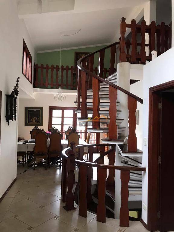 Casa de Condomínio à venda com 4 quartos, 247m² - Foto 12