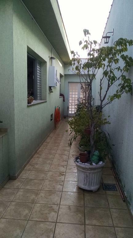 Casa à venda com 3 quartos, 200m² - Foto 2