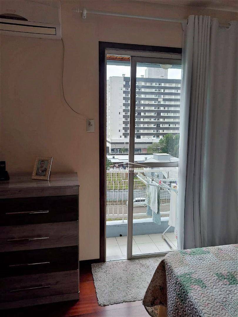 Apartamento à venda com 3 quartos, 131m² - Foto 8