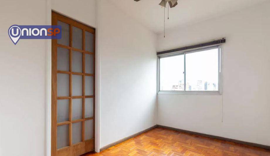 Apartamento à venda com 1 quarto, 32m² - Foto 1