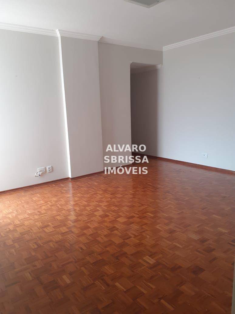 Apartamento à venda com 3 quartos, 135m² - Foto 2