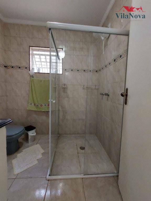 Casa à venda com 3 quartos, 199m² - Foto 14