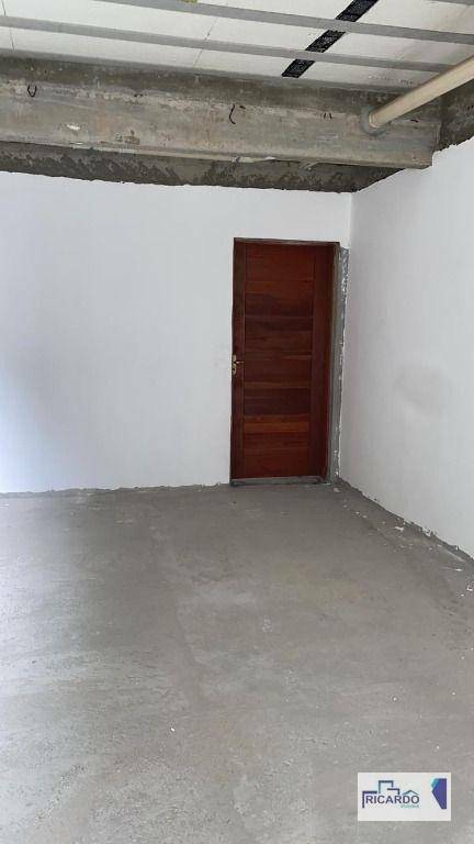 Sobrado à venda com 3 quartos, 250M2 - Foto 5