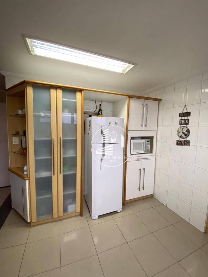 Apartamento à venda com 2 quartos, 69m² - Foto 7