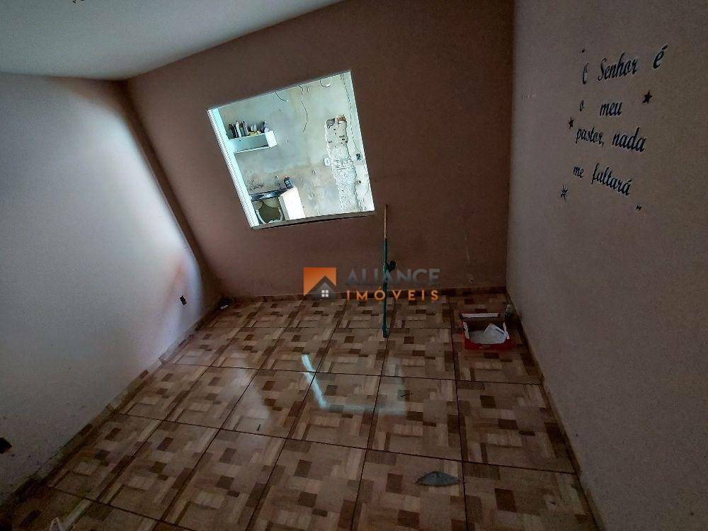 Casa à venda e aluguel com 6 quartos, 200M2 - Foto 18