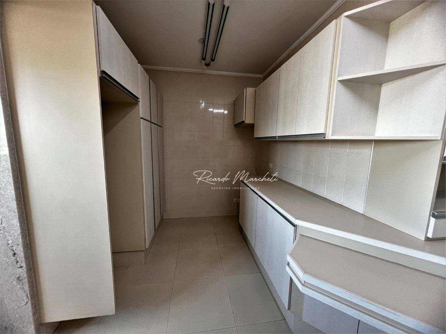 Apartamento à venda com 3 quartos, 126m² - Foto 11