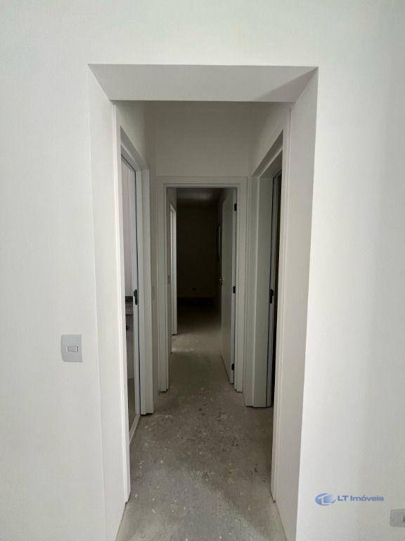 Apartamento à venda com 2 quartos, 61m² - Foto 15