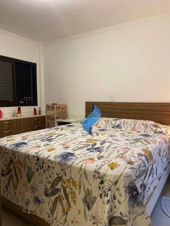 Apartamento à venda com 3 quartos, 199m² - Foto 3