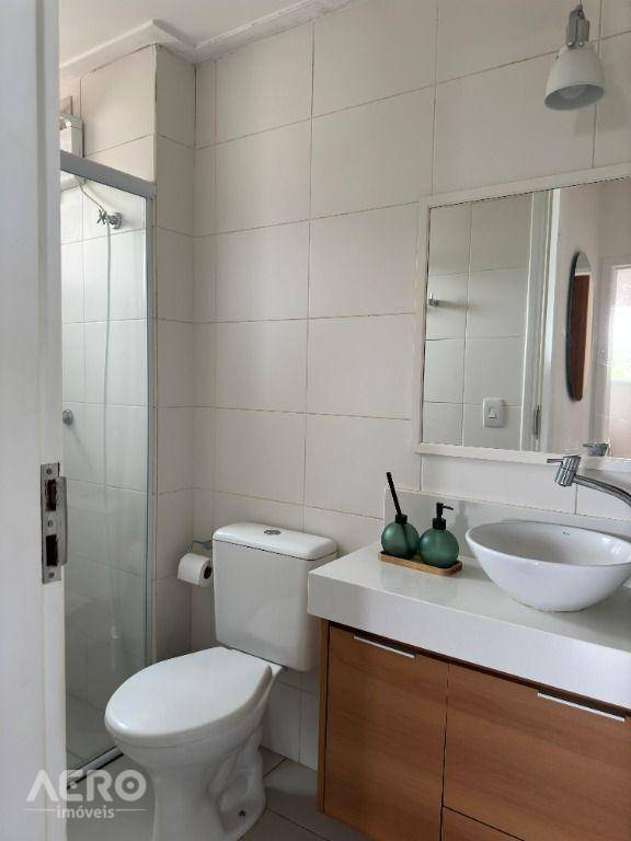 Apartamento à venda com 2 quartos, 55m² - Foto 10