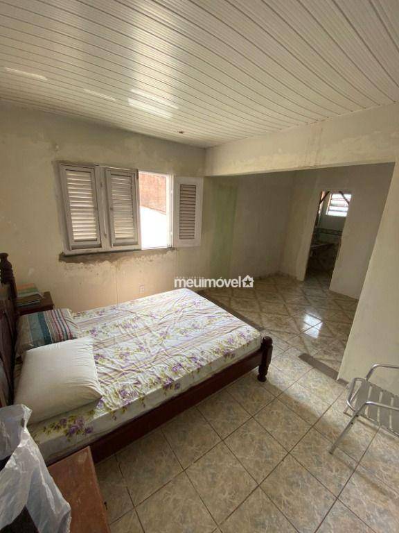 Casa à venda com 4 quartos, 300m² - Foto 5