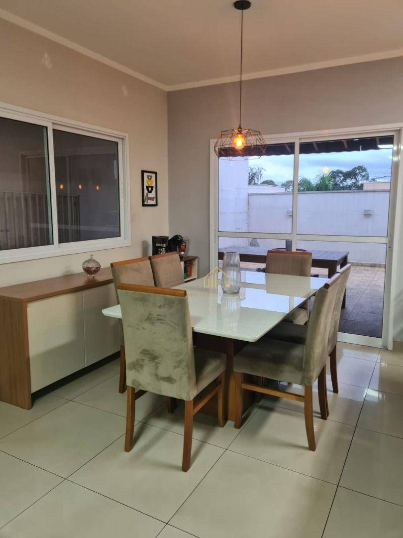 Sobrado à venda com 3 quartos, 115m² - Foto 1