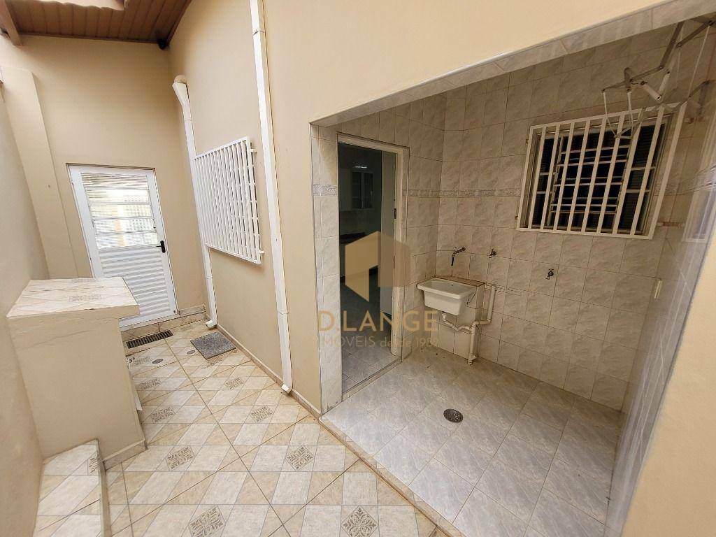 Casa para alugar com 3 quartos, 199m² - Foto 49