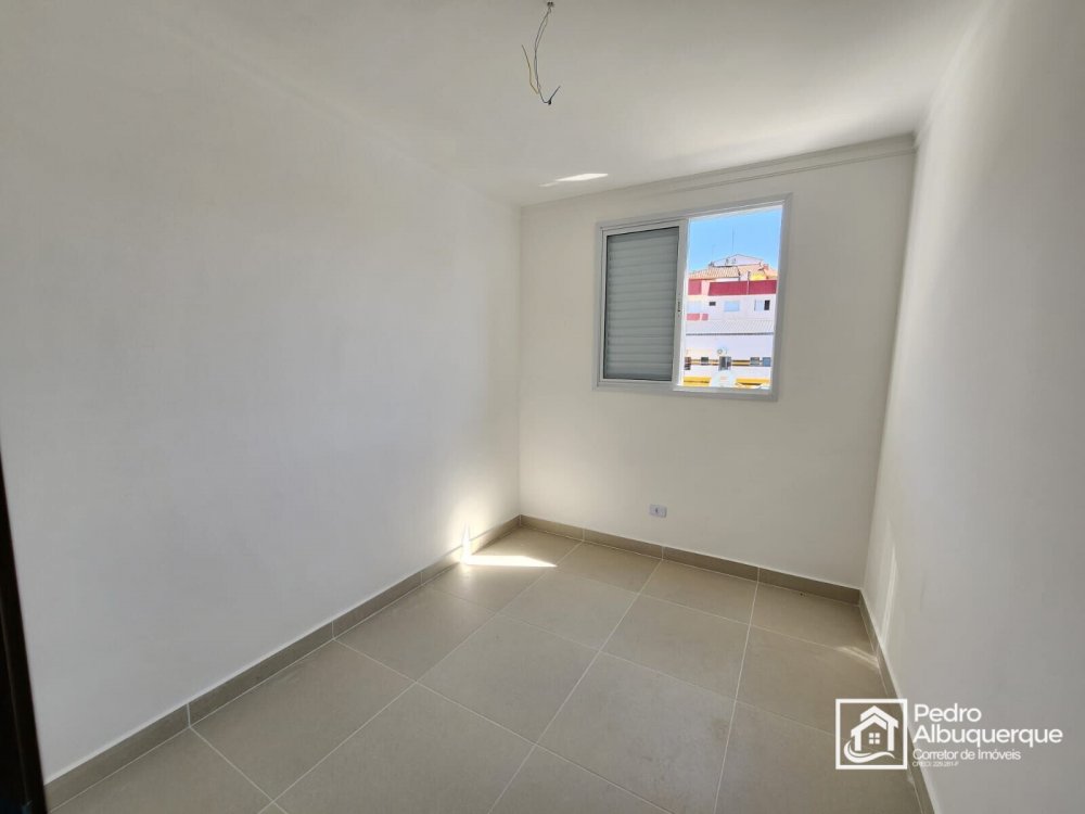 Apartamento à venda com 2 quartos, 65m² - Foto 2