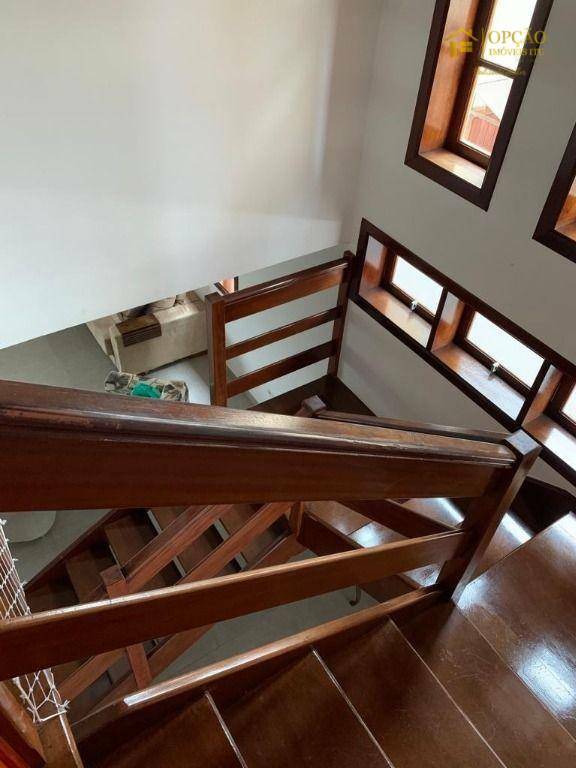 Casa de Condomínio à venda com 4 quartos, 317m² - Foto 12