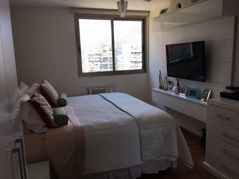 Apartamento à venda com 4 quartos, 182m² - Foto 11