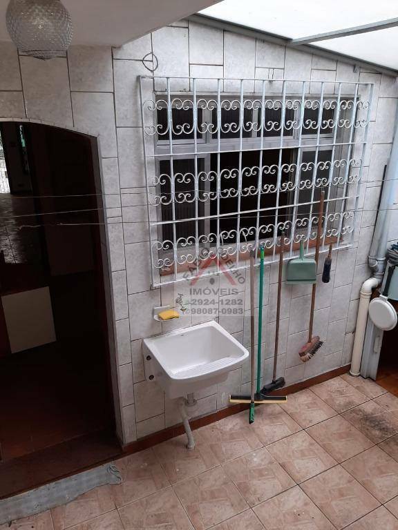 Sobrado à venda com 2 quartos, 120m² - Foto 4