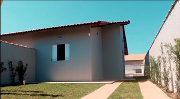 Casa à venda com 2 quartos, 60m² - Foto 2