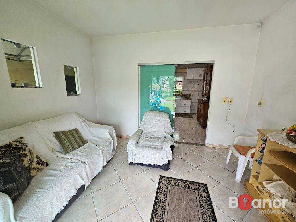 Casa à venda e aluguel com 3 quartos, 140m² - Foto 8