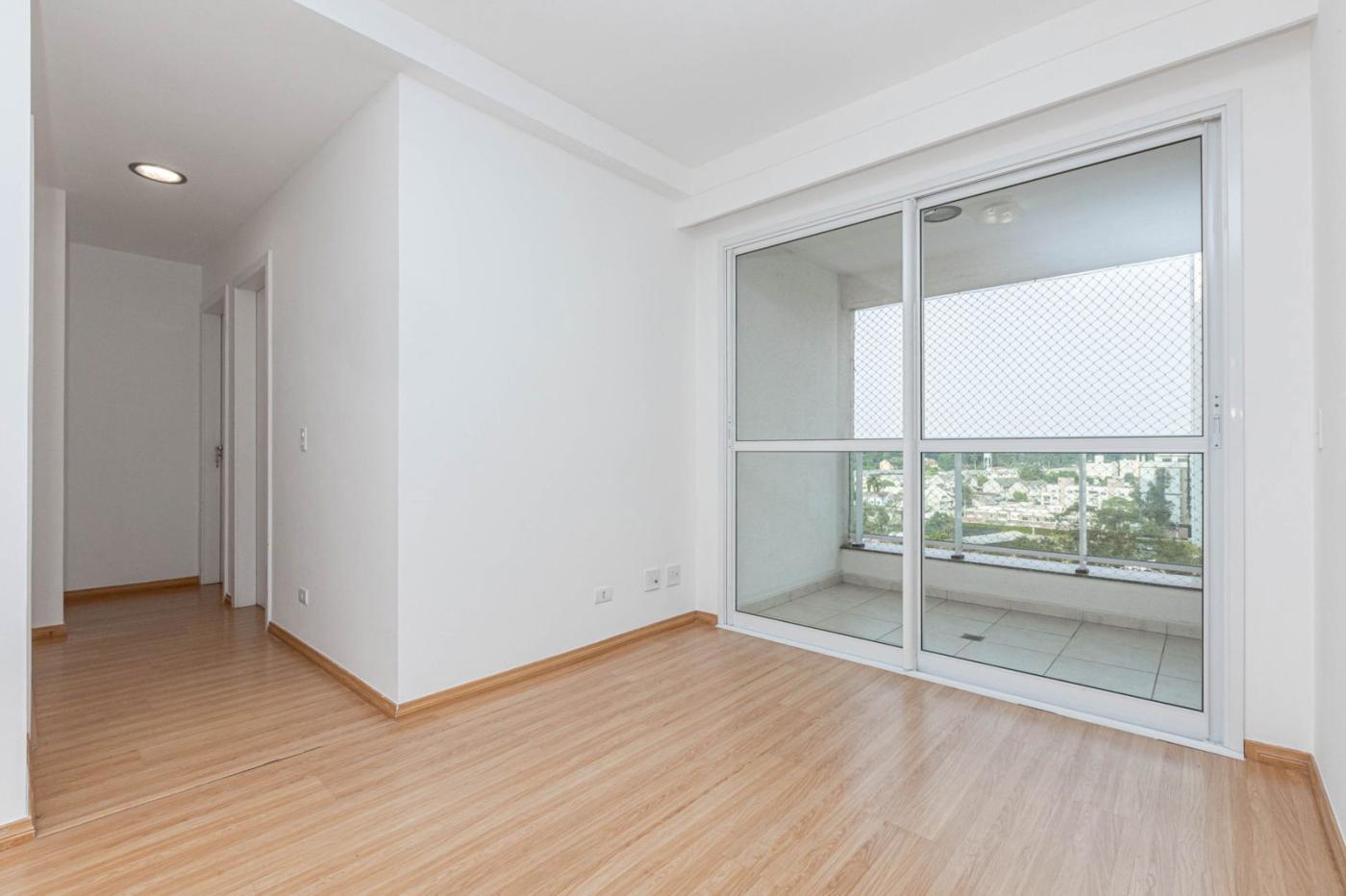 Apartamento à venda com 3 quartos, 70m² - Foto 3