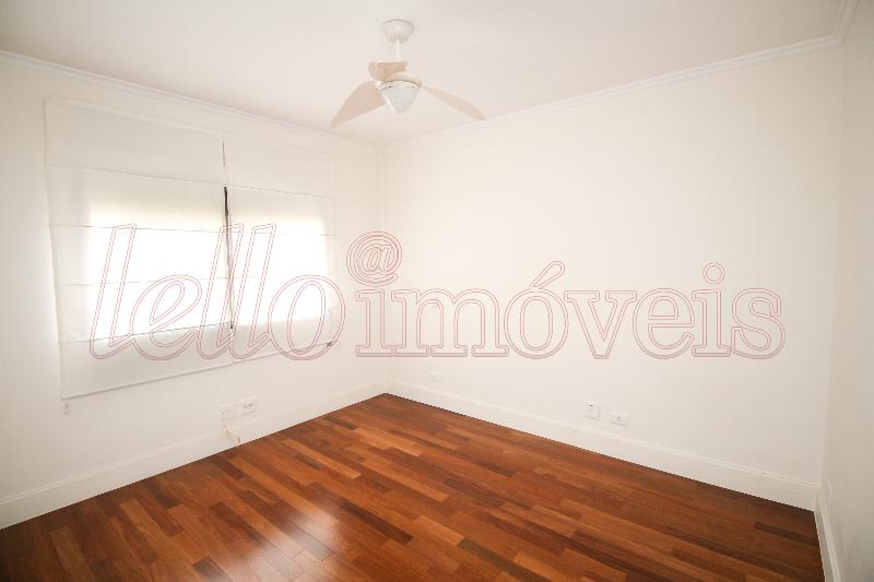 Apartamento à venda com 4 quartos, 215m² - Foto 18