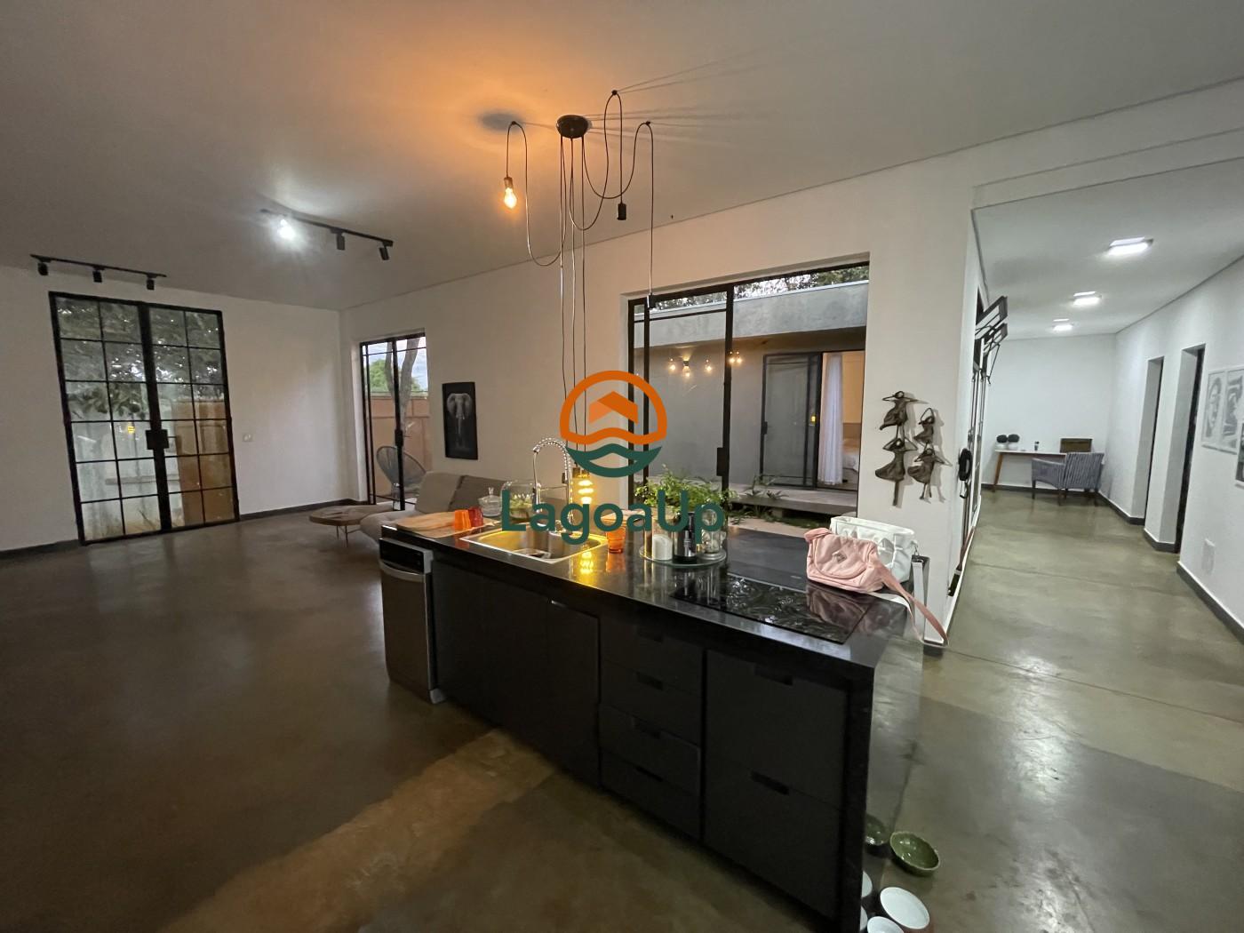 Casa à venda com 4 quartos, 290m² - Foto 9