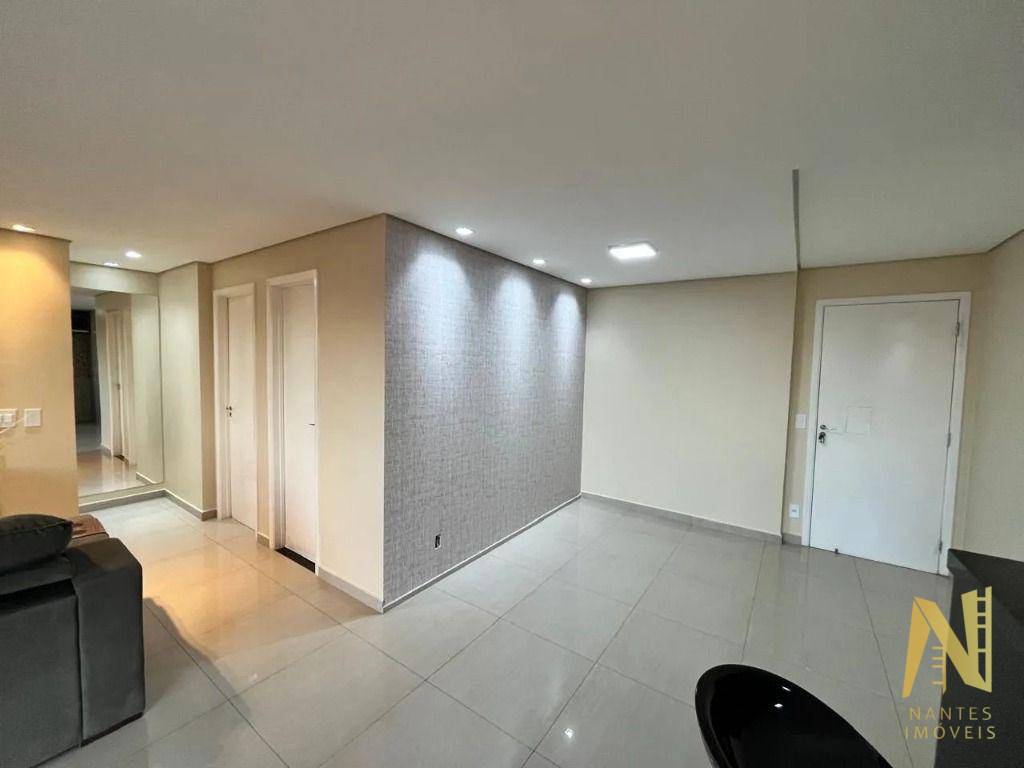 Apartamento à venda com 2 quartos, 66m² - Foto 7