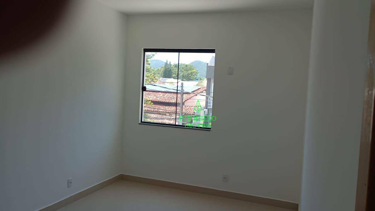 Casa à venda com 4 quartos, 152m² - Foto 11