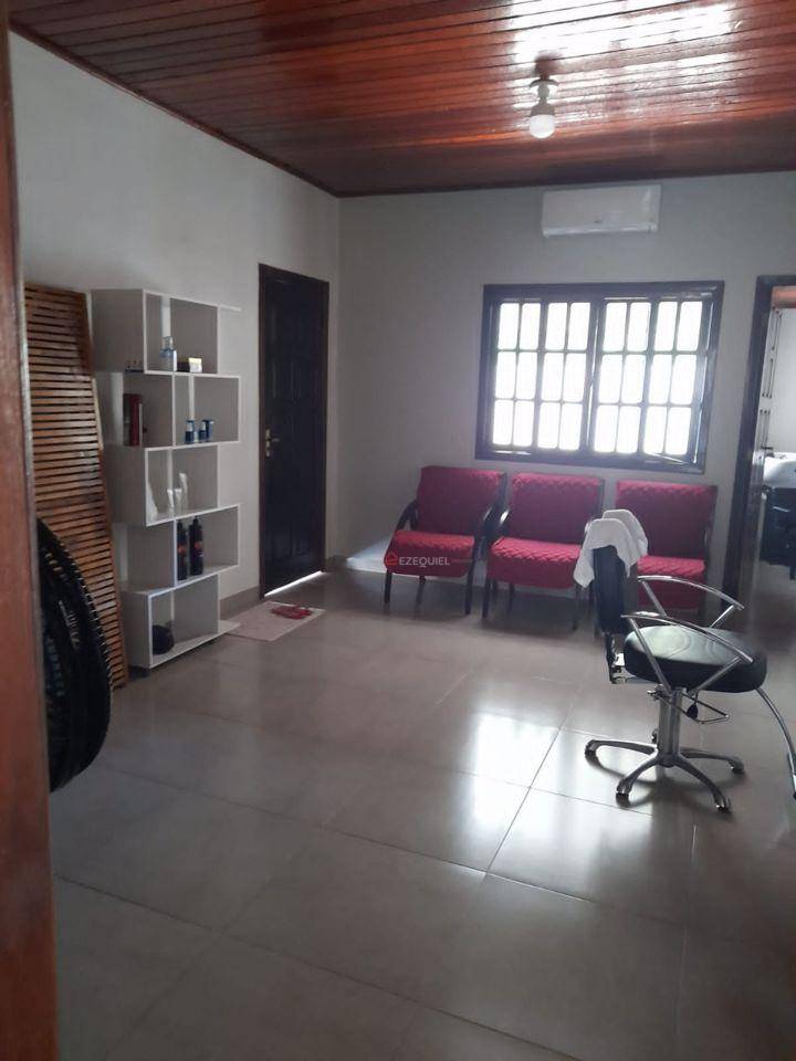 Casa à venda com 3 quartos, 140m² - Foto 8