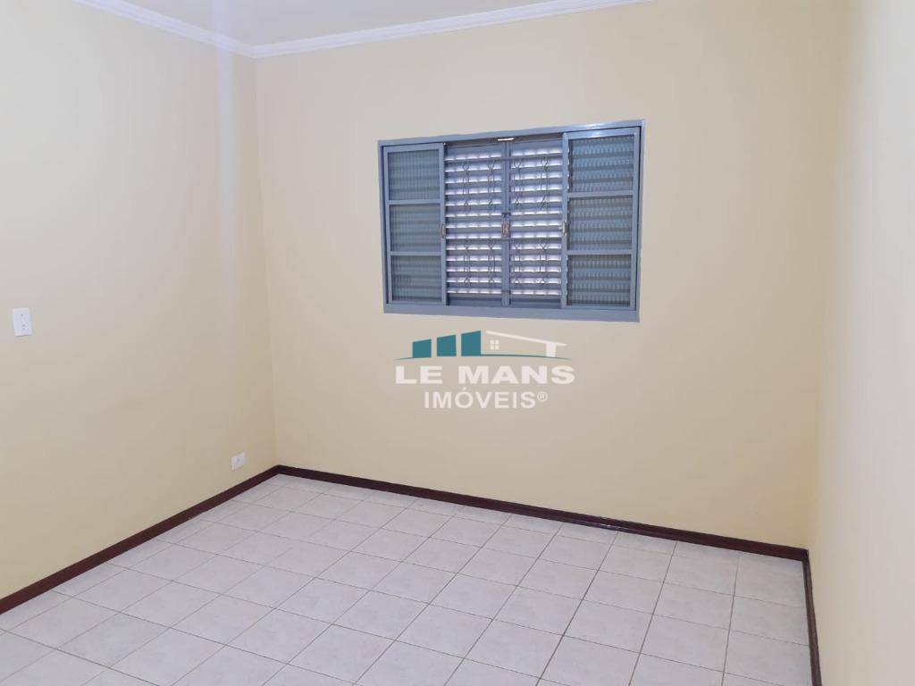 Casa à venda com 2 quartos, 99m² - Foto 11