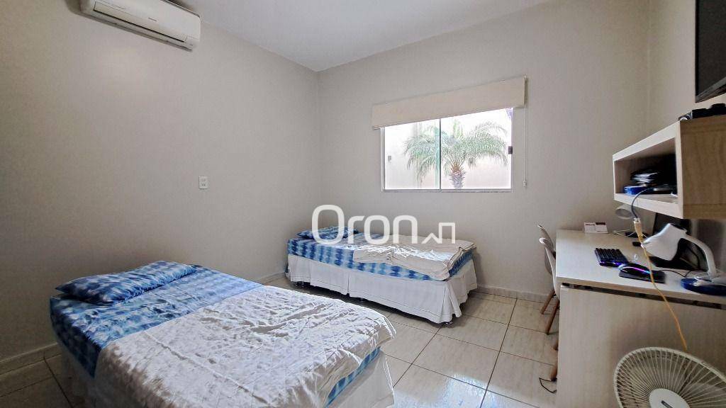 Casa à venda com 3 quartos, 215m² - Foto 13