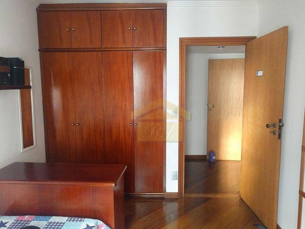 Apartamento à venda com 3 quartos, 165m² - Foto 20