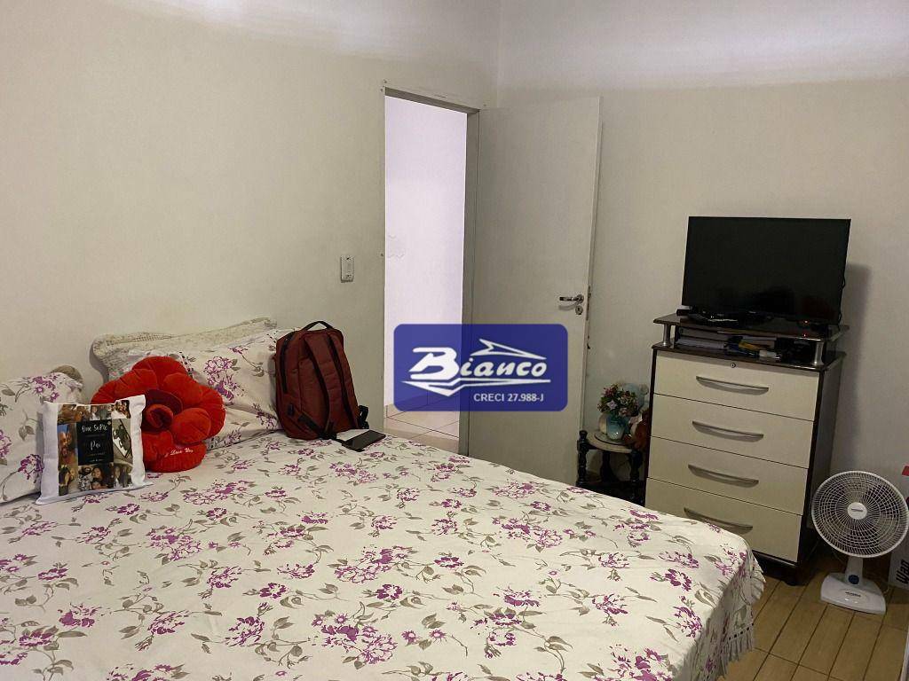 Sobrado à venda com 2 quartos, 210m² - Foto 5