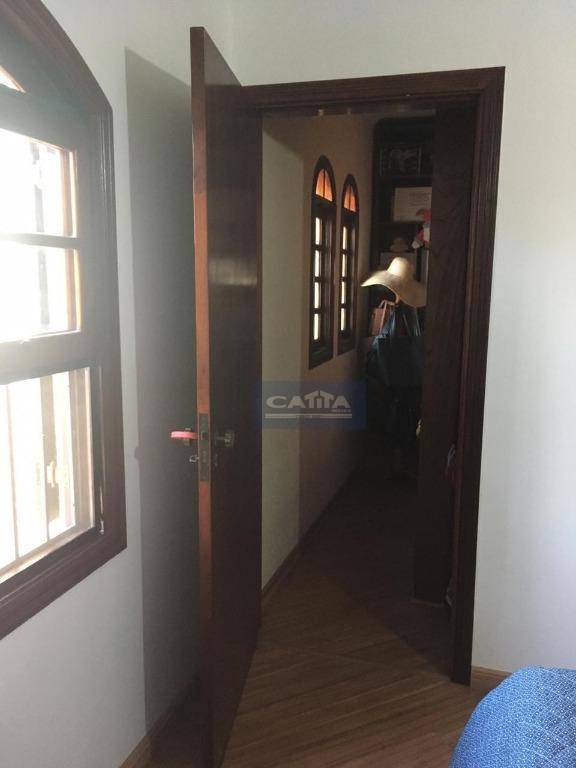 Sobrado à venda com 3 quartos, 210m² - Foto 4