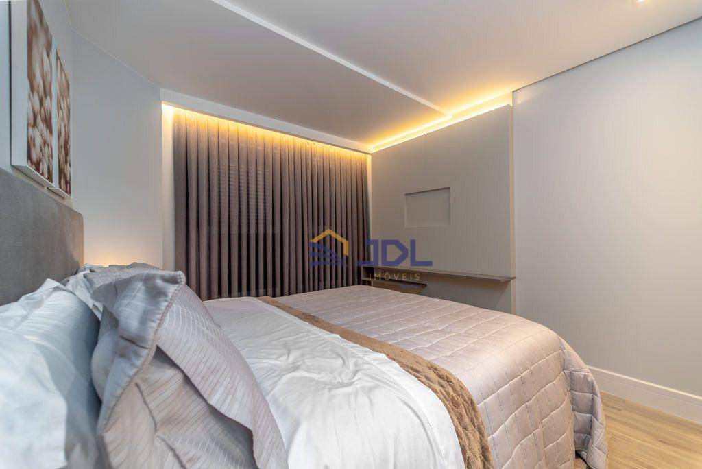 Apartamento à venda com 4 quartos, 203m² - Foto 22