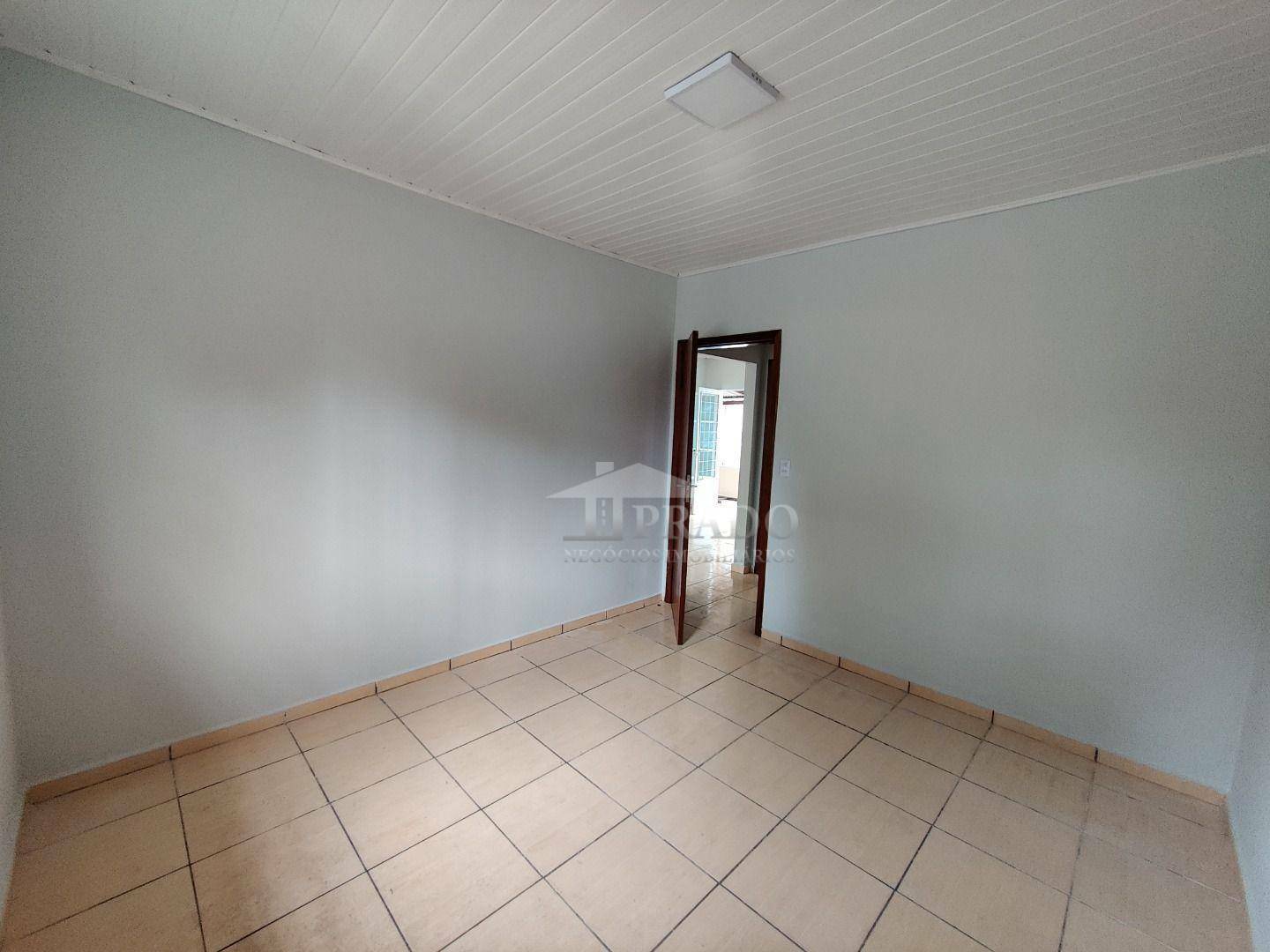 Casa à venda com 4 quartos, 150m² - Foto 9