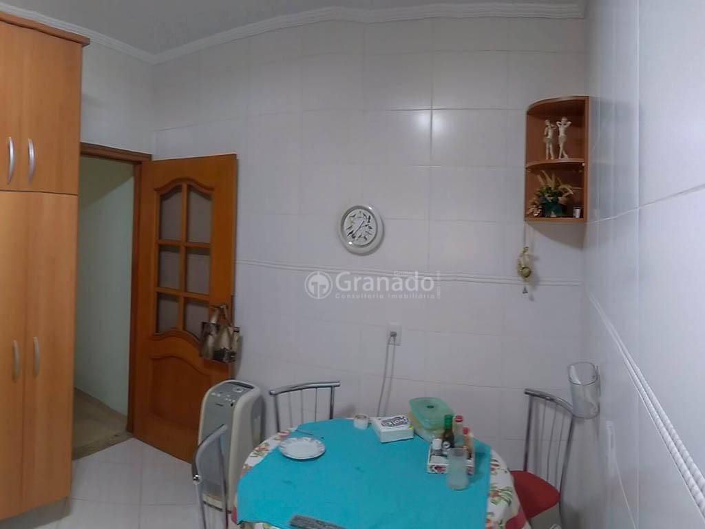 Sobrado à venda com 3 quartos, 186m² - Foto 9