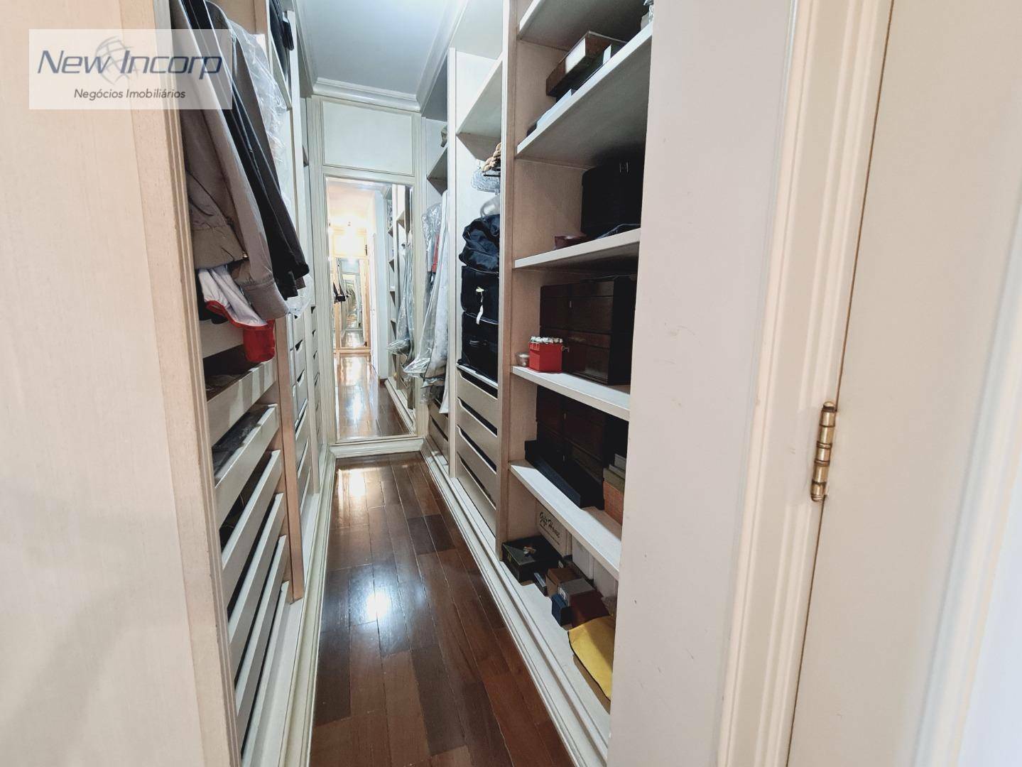 Apartamento à venda com 4 quartos, 257m² - Foto 32