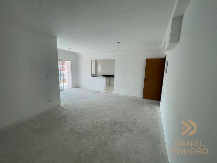 Apartamento à venda com 3 quartos, 117m² - Foto 8