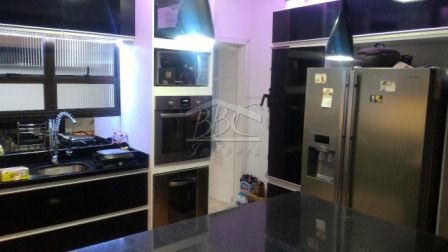 Apartamento à venda com 2 quartos, 68m² - Foto 9