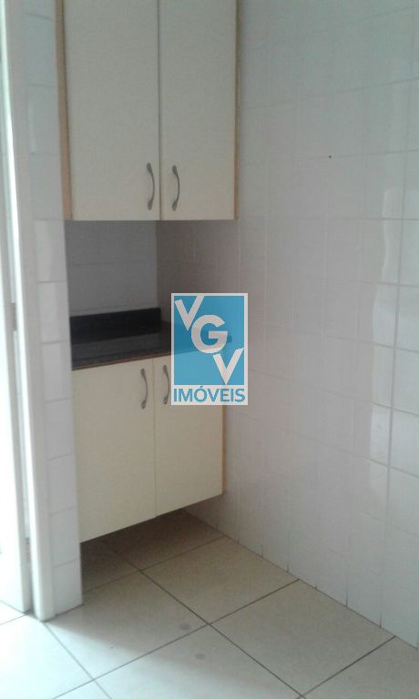 Apartamento à venda e aluguel com 2 quartos, 50m² - Foto 4