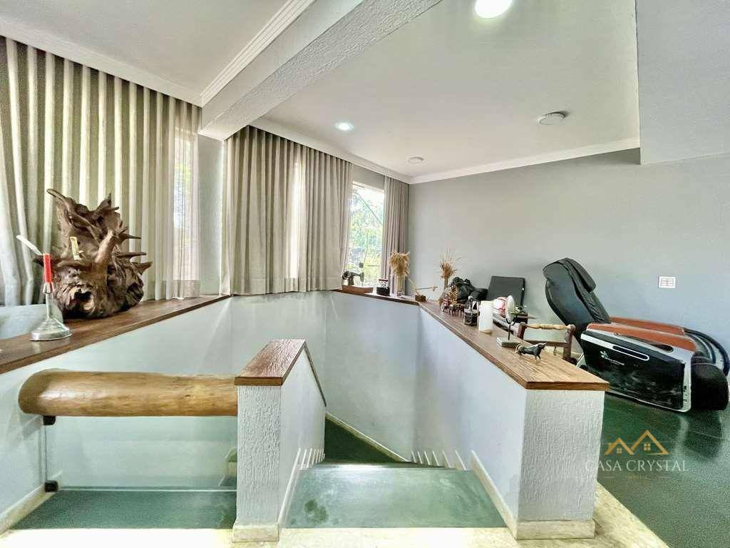 Casa de Condomínio à venda com 4 quartos, 548m² - Foto 56